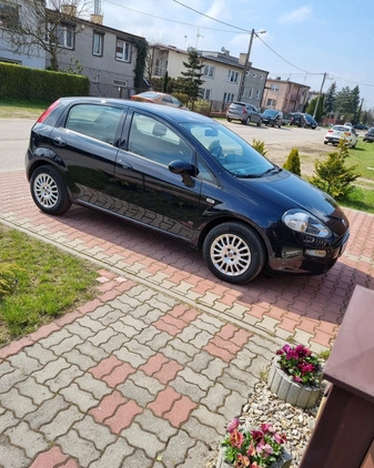 Fiat Punto cena 32900 przebieg: 62600, rok produkcji 2016 z Brzeziny małe 379